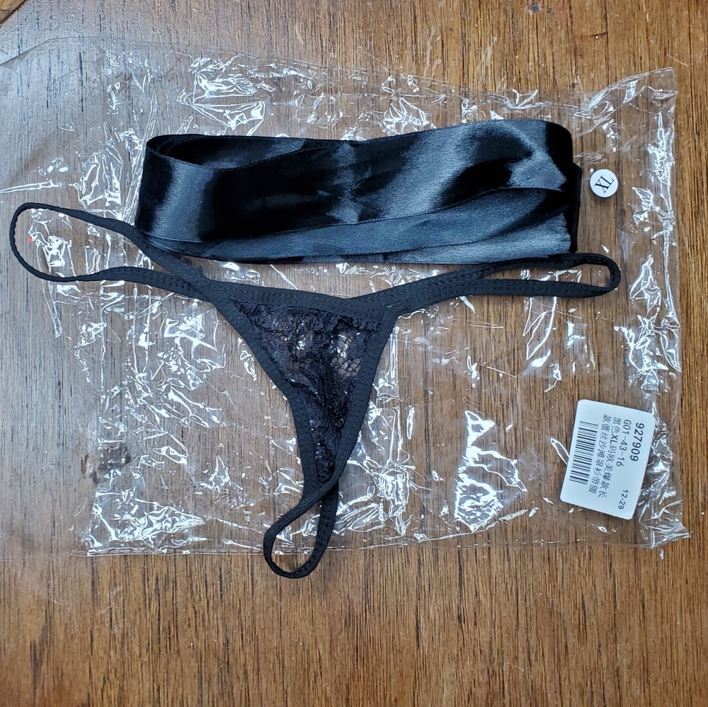 Elegant Black Lace Swim‎ Cover-Up - Picture 5 of 16